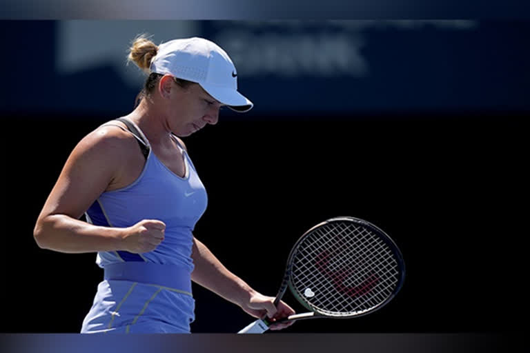 Simona Halep withdraws from Cincinnati Masters with leg injury