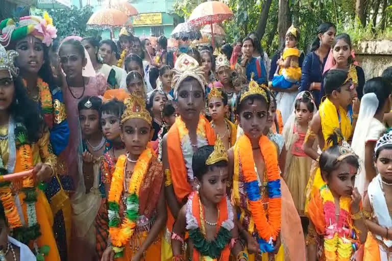 sreekrishna jayanthi  Sri krishna jayanti celebrations in Kasargod  Sri krishna jayanti celebrations  Kasargod Sri krishna jayanti  ശ്രീകൃഷ്‌ണ ജയന്തി ശോഭായാത്ര  ശ്രീകൃഷ്‌ണ ജയന്തി  കാസർകോട് ജില്ല ശ്രീകൃഷ്‌ണ ജയന്തി  കാസർകോട്  കാസർകോട് ശ്രീകൃഷ്‌ണ ജയന്തി ആഘോഷം