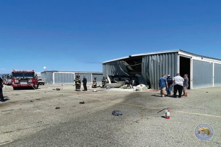 planes collide in California