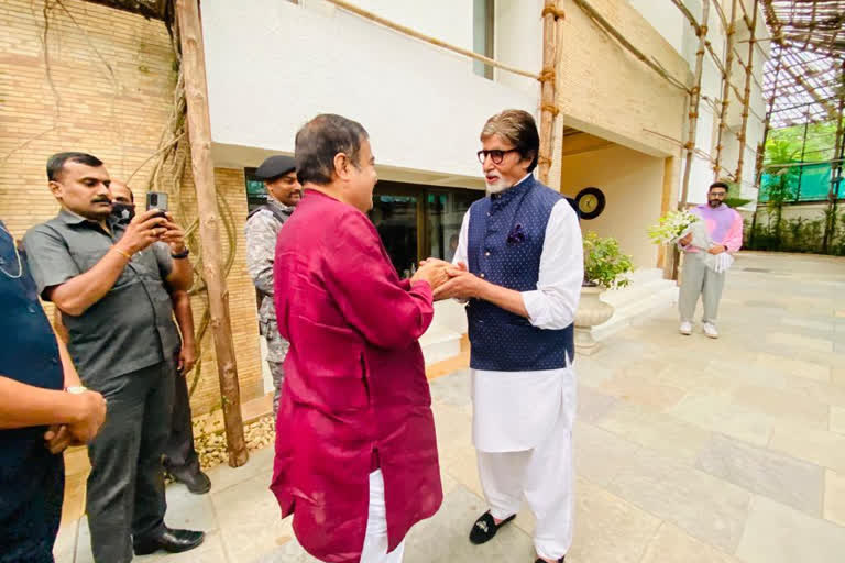 Gadkari Meets Amitabh