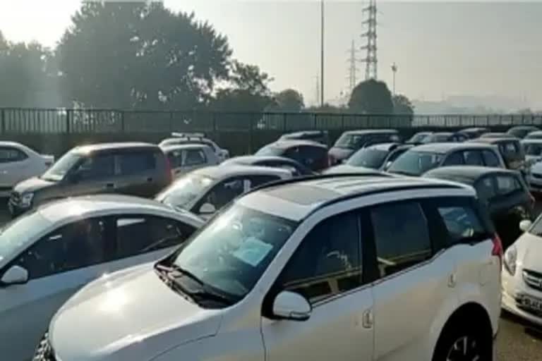 Karnataka govt hikes new vehicle price limit