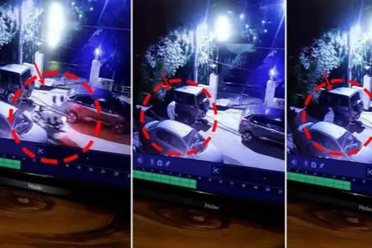 man plants IED under punjab police vehicle  TERRORIST ARRESTED IN SHIRDI MAHARASHTRA  plants IED under police vehicle  വാഹനത്തിൽ സ്ഫോടക വസ്‌തു  പഞ്ചാബ് പൊലീസിന്‍റെ വാഹനത്തിൽ സ്ഫോടക വസ്‌തു  പൊലീസ് വാഹനത്തിൽ സ്ഫോടക വസ്‌തു സ്ഥാപിച്ചു  മഹാരാഷ്‌ട്ര തീവ്രവാദ വിരുദ്ധ സ്ക്വാഡ്  പഞ്ചാബ് പൊലീസ്