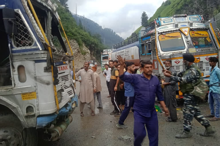 two injured in road accident in ramban