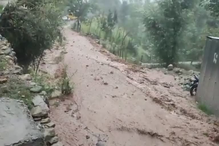 Etv Bharatheavy-rains-causes-flood-like-situation-in-ganderbal