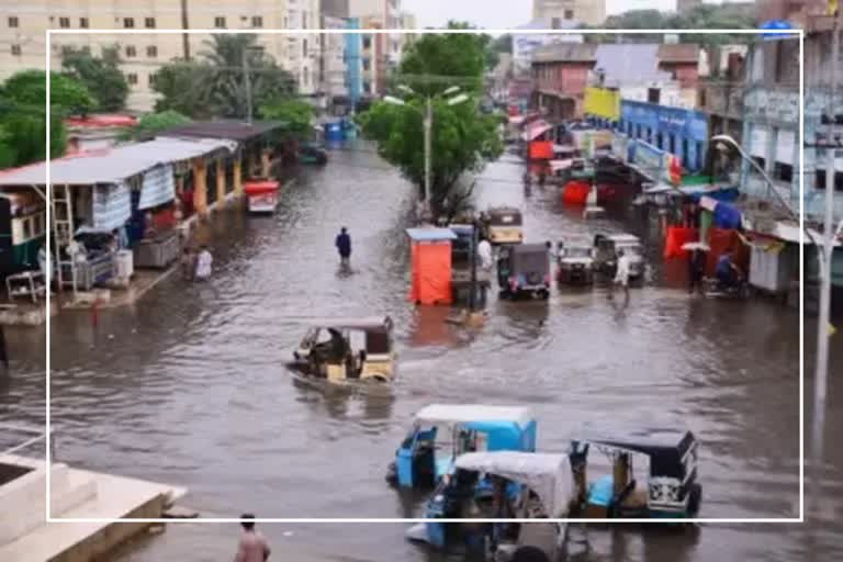 36 killed, 145 injured in rain spells across Pakistan in 24 hrs