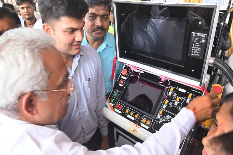 Haridwar Robot Clean manholes