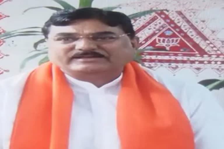 MP Agriculture Minister Kamal Patel