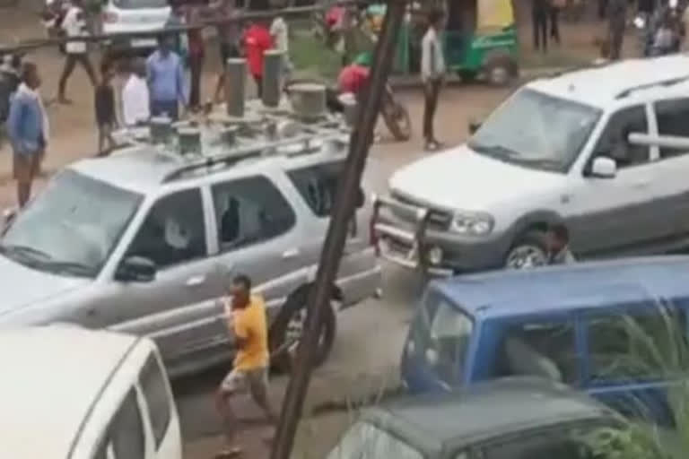 stone pelting at bihar cm nitish kumar convoy