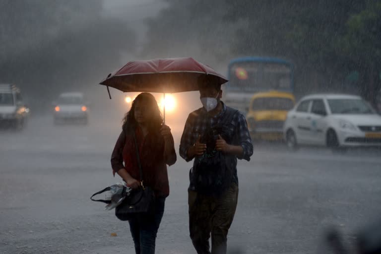 Rain  kerala rain updates  aruvikkara dam shutter opens  kerala rains  സംസ്ഥാനത്ത് മഴ  കാലാവസ്ഥ നിരീക്ഷണ കേന്ദ്രം  അരുവിക്കര ഡാം  അരുവിക്കര ഡാമിന്‍റെ ഷട്ടറുകൾ ഉയർത്തി  മഴയ്ക്ക് സാധ്യത