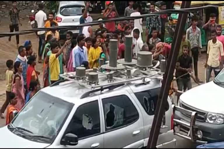 nitish kumar  bihar chief minister  Bihar CM convoy case  13 people arrested  stone pelting  ബീഹാർ മുഖ്യമന്ത്രി  നിതീഷ് കുമാർ  വാഹനവ്യൂഹത്തിനുനേരെ കല്ലെറിഞ്ഞ സംഭവം  13 പേർ അറസ്‌റ്റിൽ  സോഹ്ഗി  വാഹന വ്യൂഹം  പാറ്റ്ന  ബിഹാർ മുഖ്യമന്ത്രി