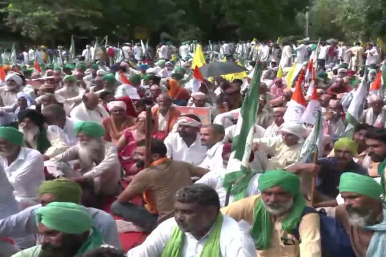 Kisan Mahapanchayat at Delhi Jantar Mantar