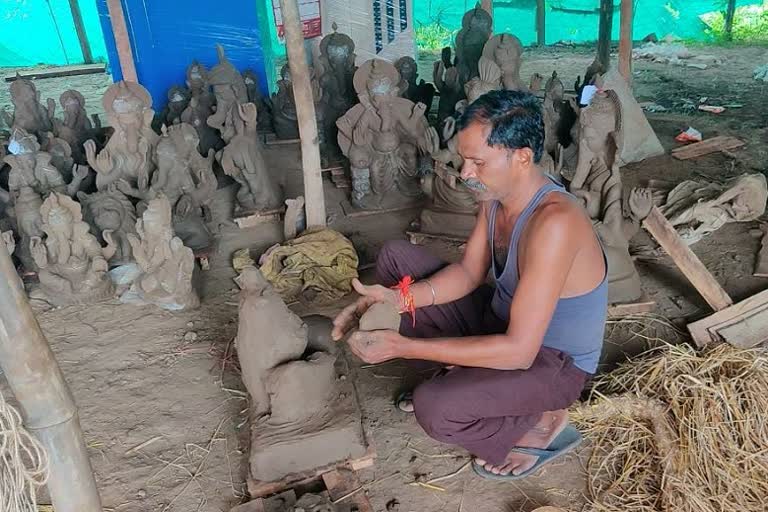 condition of the potters in Bemetaras dhangaon is pathetic