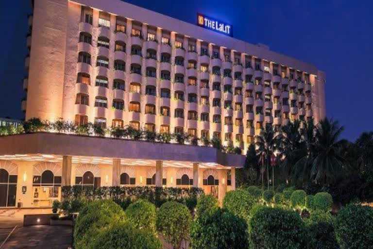 Mumbai Hotel Bomb Threat unidentified person threatens to blow up 5 Star hotel