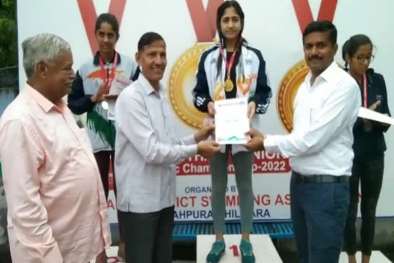 Three new records in state level swimming competition in Bhilwara