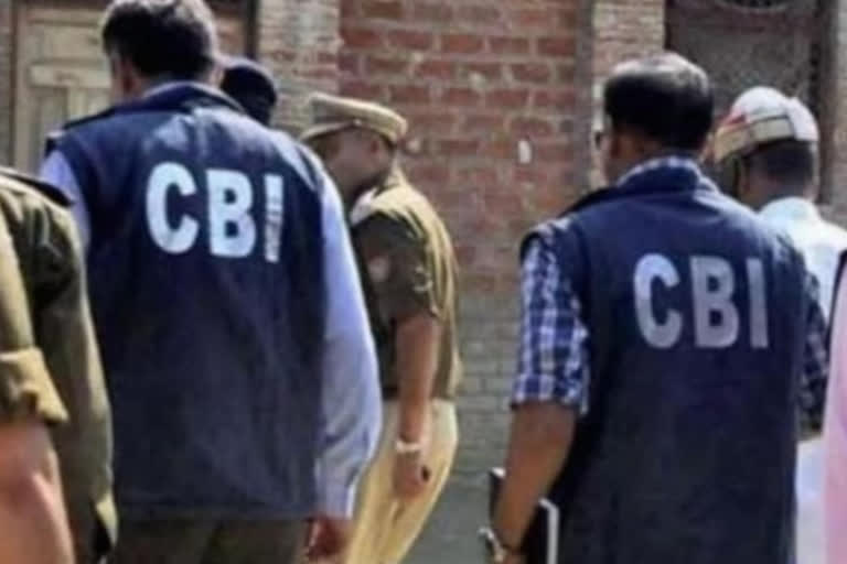 RJD नेताओं के ठिकानों पर CBI का छापा