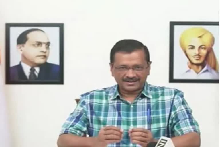 At least dozen AAP MLAs go incommunicado ahead of meet called by Kejriwal  meeting called by aravind kejriwal  dozen aap mlas not participated meeting  aap mlas bjp influence  aap mlas not participated in meeting  aravind kejriwal meeting  aap latest news  latest delhi news  delhi government latest news  എഎപി അംഗങ്ങളെ ബിജെപി സ്വാധീനിക്കുന്നു  യോഗത്തില്‍ പങ്കെടുക്കാതെ എഎപി എംഎല്‍എമാര്‍  ഡല്‍ഹി മുഖ്യമന്ത്രി അരവിന്ദ് കെജ്‌രിവാള്‍  യോഗത്തില്‍ നിന്ന് വിട്ട് നിന്ന് എഎപി എംഎല്‍എമാര്‍  അരവിന്ദ് കെജ്‌രിവാളിന്‍റെ വസതിയില്‍ വച്ചാണ് യോഗം  അരവിന്ദ് കെജ്‌രിവാള്‍ വിളിച്ചുചേര്‍ത്ത യോഗം  എഎപി യോഗം  എഎപി പുതിയ വാര്‍ത്ത  ന്യൂഡല്‍ഹി ഏറ്റവും പുതിയ വാര്‍ത്ത  ഏറ്റവും പുതിയ ദേശീയ വാര്‍ത്തകള്‍