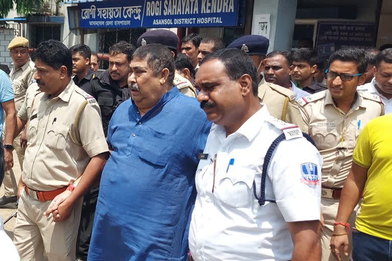 cattle-smuggling-case-anubrata-mondal-taken-to-asansol-district-hospital