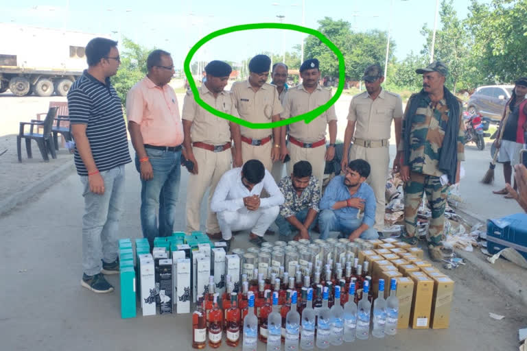 35 लीटर शराब के साथ 3 एएसआई गिरफ्तार