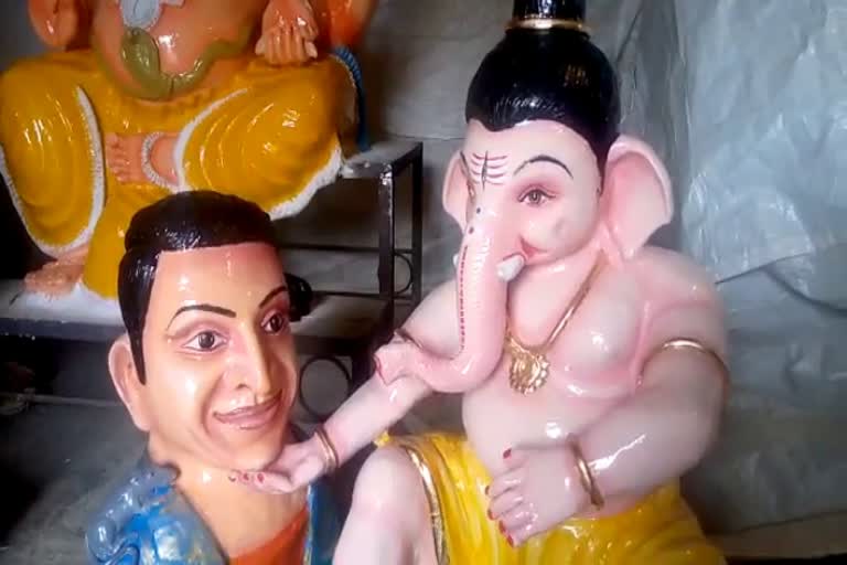 Kn_tmk_05_ganeshStatues_pkg_ka10037