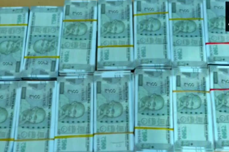 Imphal police busts fake currency and drug racket