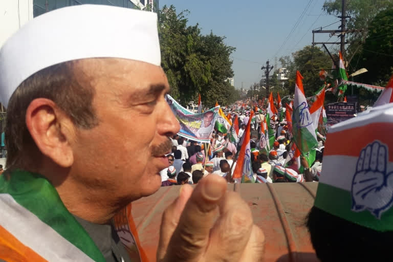 After leaving, Congress Ghulam Nabi Azad is setting gearing up to float a new party while six of his supporters have quit from Jammu Kashmir Pradesh Congress Committee.