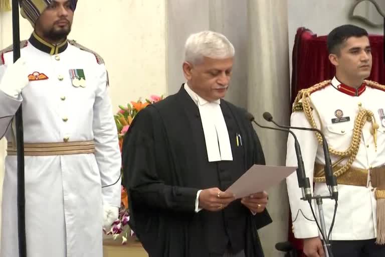 uday-umesh-lalit-takes-oath