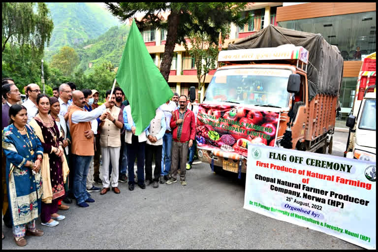 Himachal first farmer producer company FPC sent first batch of apples to Delhi