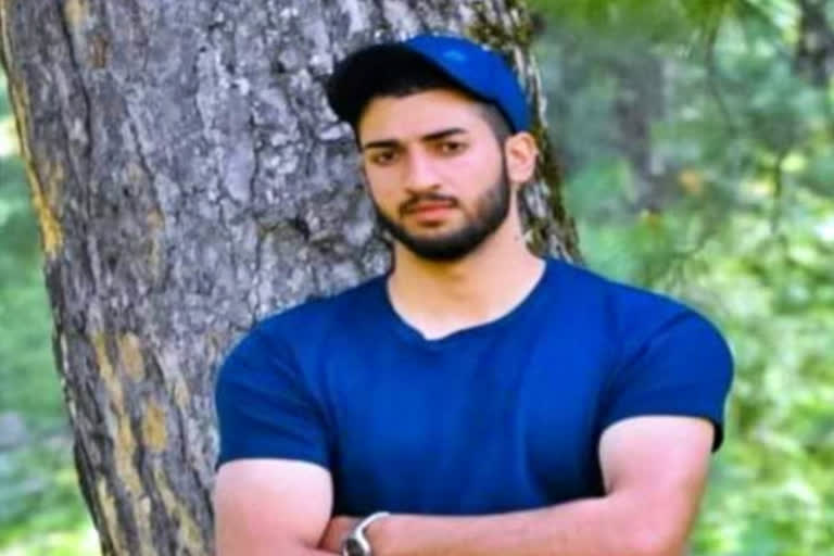 Kashmir student found hanging in Gujarat, family alleges murder