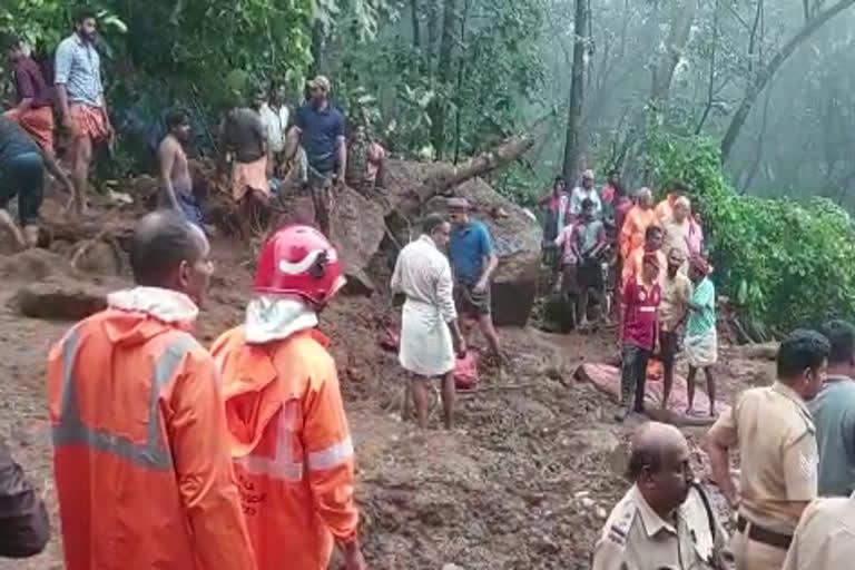 Kudayathur  Another landslide threat in Kudayathur  landslide threat in Kudayathur  landslide  families were shifted to camp  കുടയത്തൂരില്‍ വീണ്ടും ഉരുള്‍പൊട്ടല്‍ ഭീഷണി  ഉരുള്‍പൊട്ടല്‍  കുടയത്തൂര്‍  ഇടുക്കി  Idukki