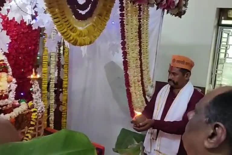 Install of Ganesha idol at Gokulroad Police Station