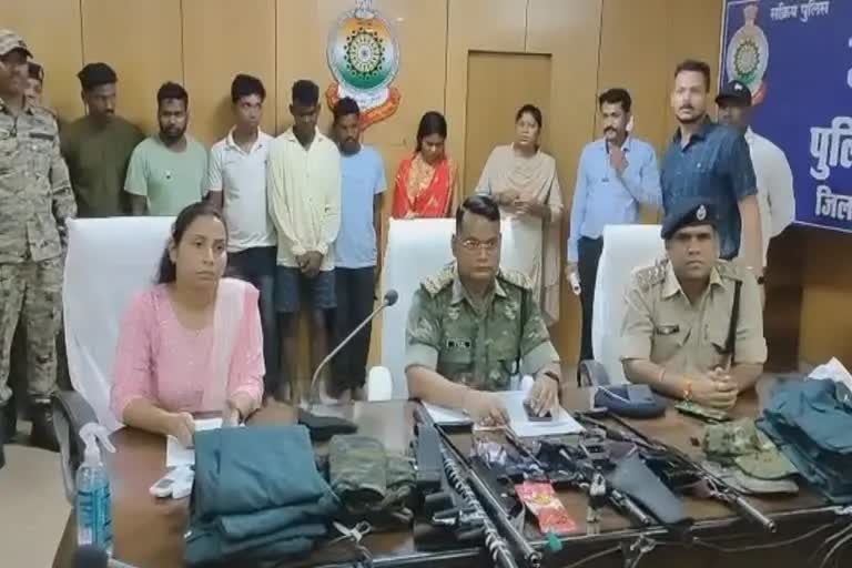 FAKE NAXALITES ARRESTED IN GARIABAND OF CHHATTISGARH FORMER NAXALITE RUNNING GANG OF FAKE NAXALITES