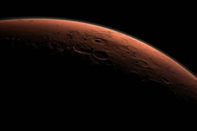 UAE and NASA missions find patchy Aurora in Mars Atmosphere