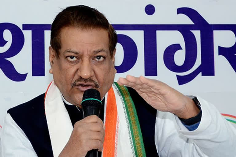 Vashisht seeks action on former Maha CM for Rahul Gandhi baiting