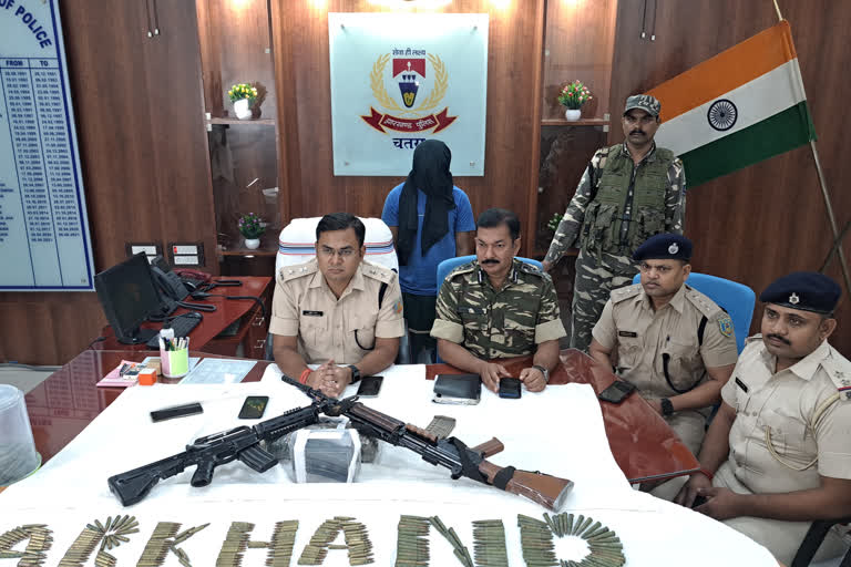 Naxalite commander Veerappan arrested with INSAS and US Army rifle in Jharkhand Chatra
