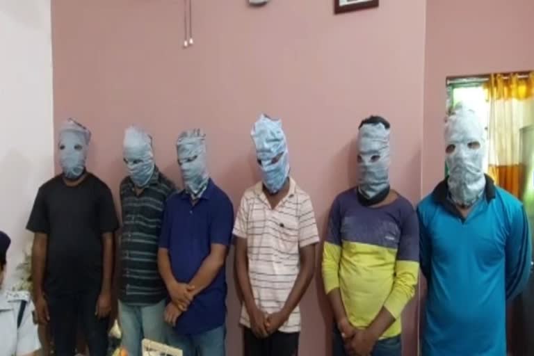 Rasagobindapur police arrested looters in mayurbhanj