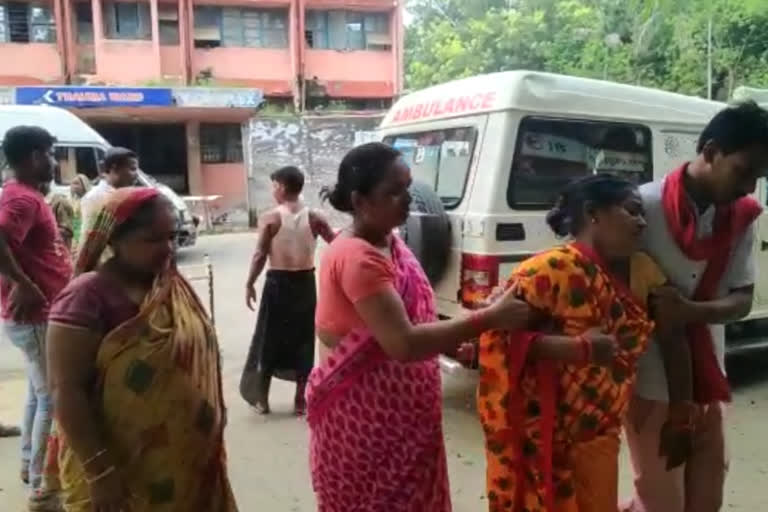 दबंगों ने लाठी डंडे से मार कर 35 वर्षीय युवती को उतारा मौत के घाट