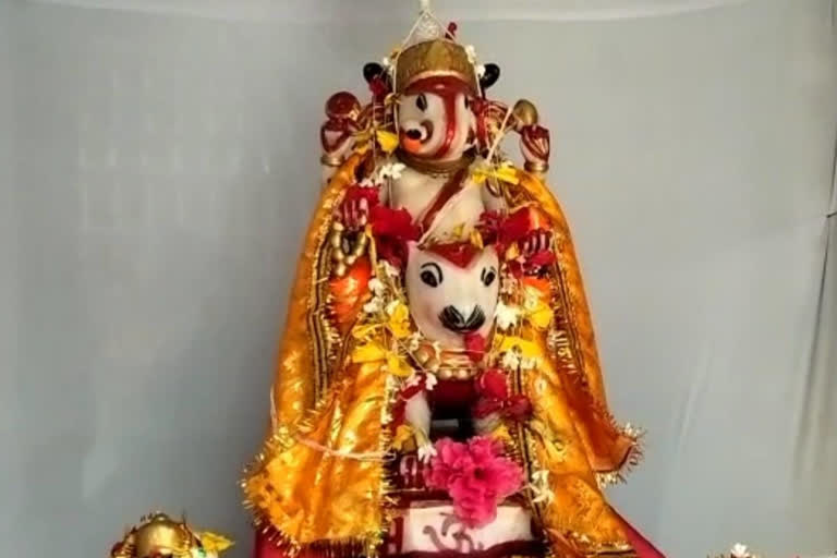 Lord Ganesha idol brought out from thana