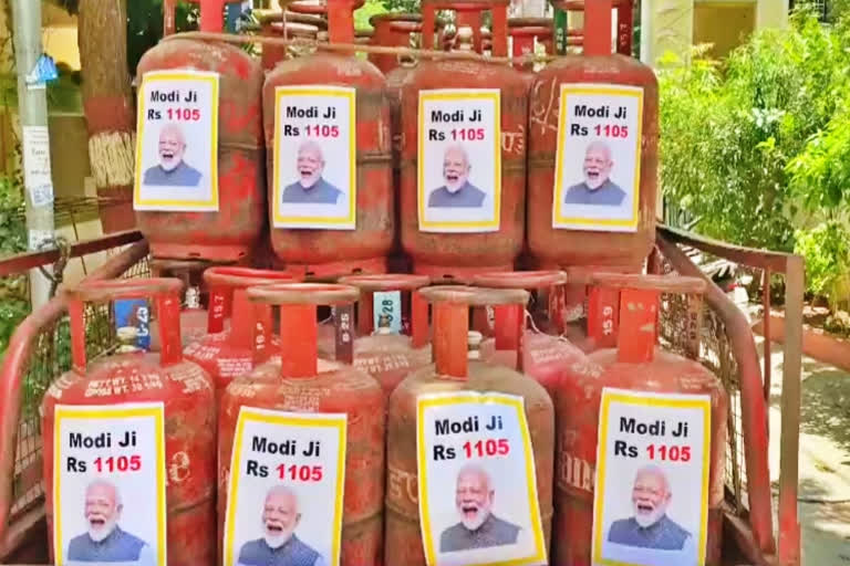 PM Modi's pictures on LPG cylinders in Telangana, TRS says 'here you are Nirmala Sitharaman'