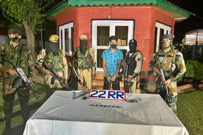 LeT's 'hybrid' militant arrested in Kashmir's Sopore