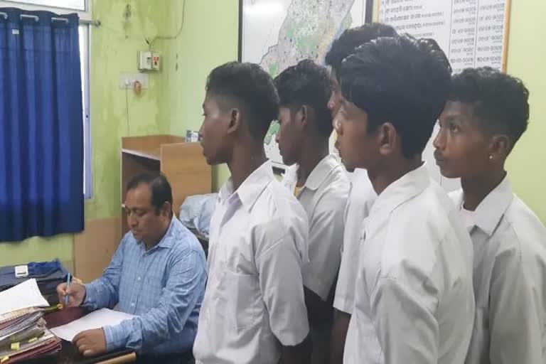 Mariowada ashram School students complained about selling rice outside in malkangiri