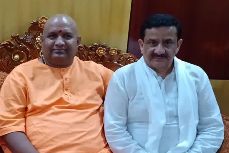 Swami Anand Swaroop demands protection for Jitendra Narayan Singh Tyagi in jail