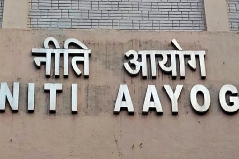 Less number of women delivered at institutional facilities amid Covid, says Niti Aayog report