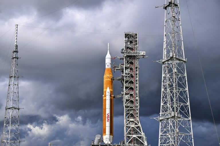 Fuel leak forces NASA to scrap second attempt to launch rocket to Moon