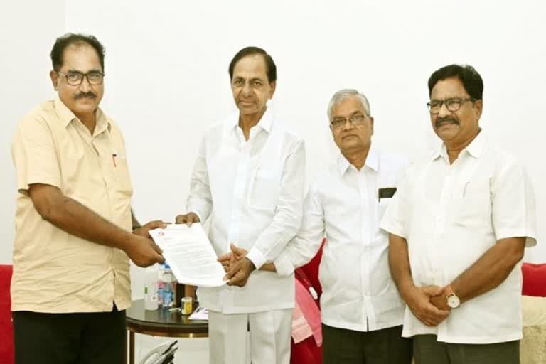 CPM leaders meet KCR