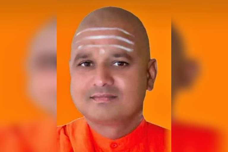 Swamiji committed suicide in Belagavi  Swamiji suicide in math  Basavasiddhalinga Swamiji suicide in Belagavi  ಮಠದಲ್ಲಿ ಬಸವಸಿದ್ಧಲಿಂಗ ಸ್ವಾಮೀಜಿ ನೇಣಿಗೆ ಶರಣು  ಬಸವಸಿದ್ಧಲಿಂಗ ಸ್ವಾಮೀಜಿ ಆತ್ಮಹತ್ಯೆ  ಮಠದಲ್ಲಿ ಸ್ವಾಮೀಜಿ ಆತ್ಮಹತ್ಯೆ  ಗುರು ಮಡಿವಾಳೇಶ್ವರ ಮಠ