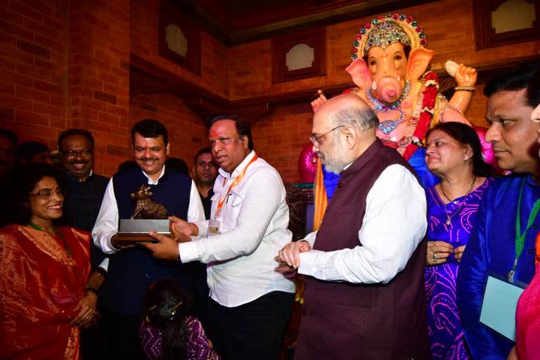 Union Home Minister Amit Shah took Darshan of bappa of Ashish Shelar