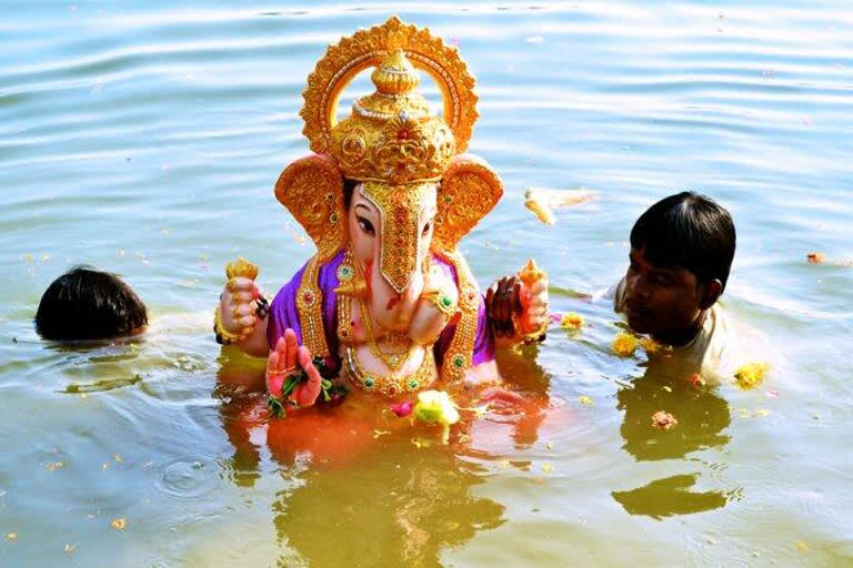 Ganpati Visarjan in Kosi river