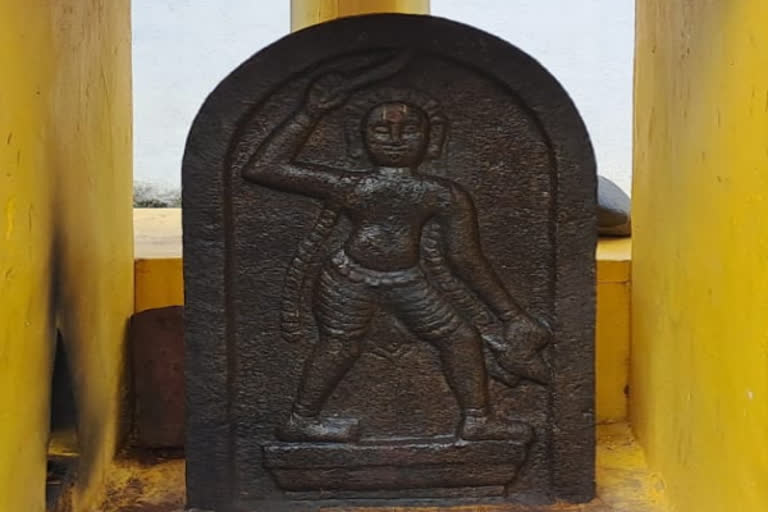 17ஆம் நூற்றாண்டைச் சேர்ந்த ‘போத்தராஜா’ சிற்பம் கண்டறியப்பட்டது
