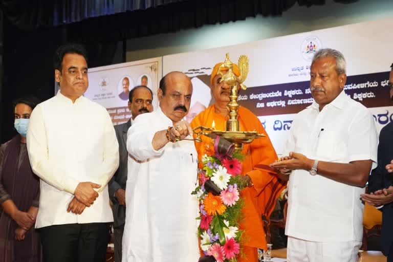 cm-basavaraj-bommai-spoke-at-teachers-day-celebartion-at-banglore