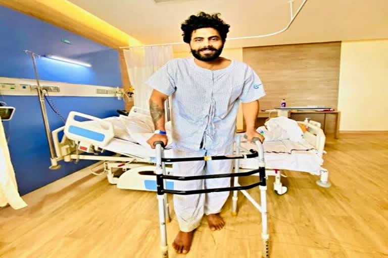 Ravindra Jadeja  Jadeja undergoes surgery for injured right knee  hopes to start rehab soon  Asia Cup  रवींद्र जडेजा  जडेजा के दाहिने घुटने में चोट की सर्जरी  जल्द ही पुनर्वसन शुरू होने की उम्मीद है  एशिया कप